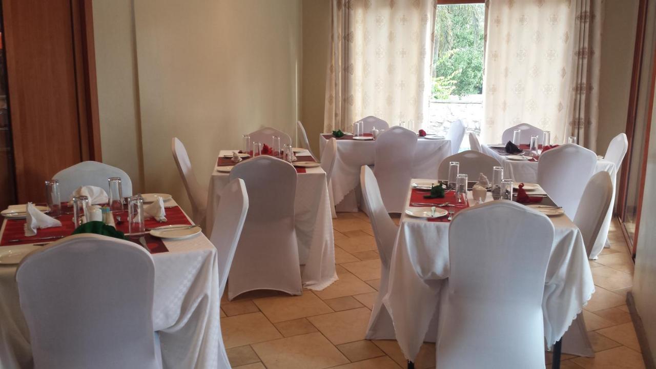 Zenith Lodge Lusaka Bagian luar foto